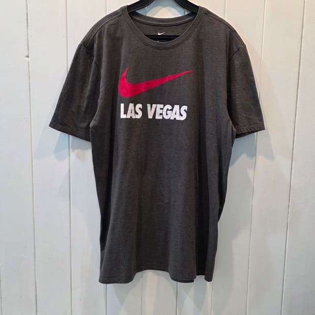 NIKE 나이키 반팔티