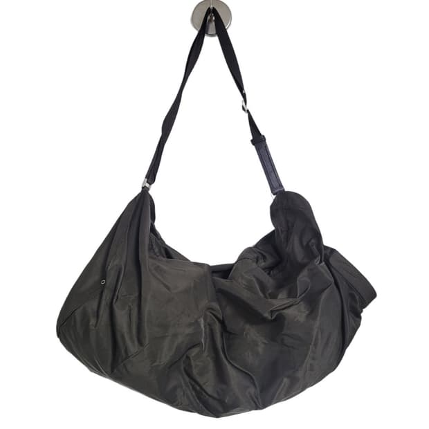 Military duffle bag