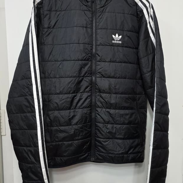 아디다스 남성 경량 패딩