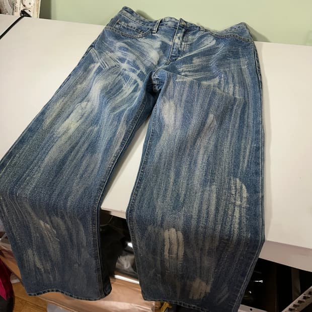 3 우먼L 세릭 CERRIC 세미부츠컷 페인팅워시드 플레어진 데님팬츠