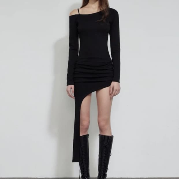 보헤미안서울 /  CURVED HEM MINI DRES