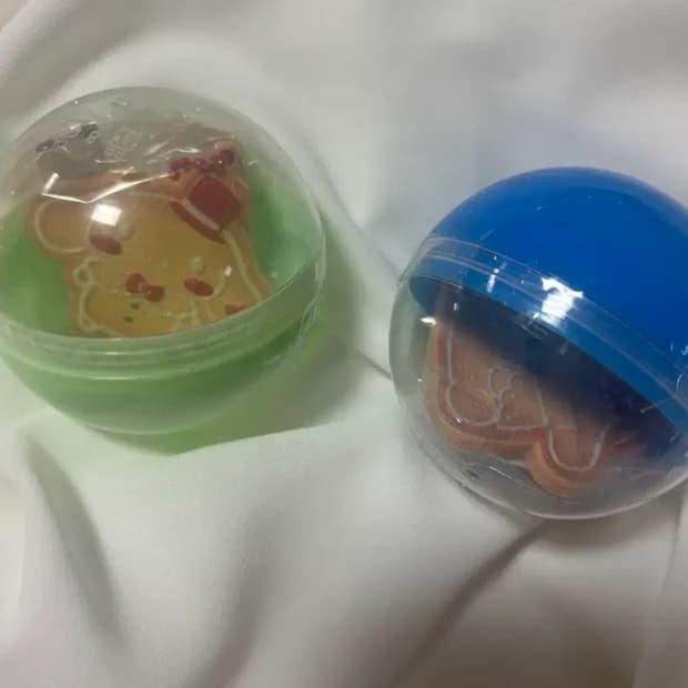 산리오 스위트 홀리데이 성수 팝업 쿠키 키링 가챠