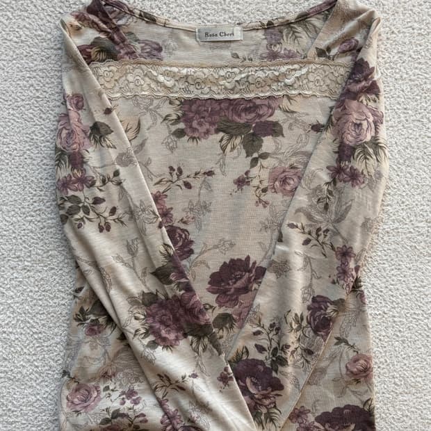 로사체리 스퀘어넥 플라워 레이스 긴팔티 이너 페어리 오리엔탈