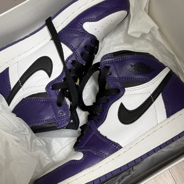조던 1 레트로 하이 OG 코트 퍼플 230