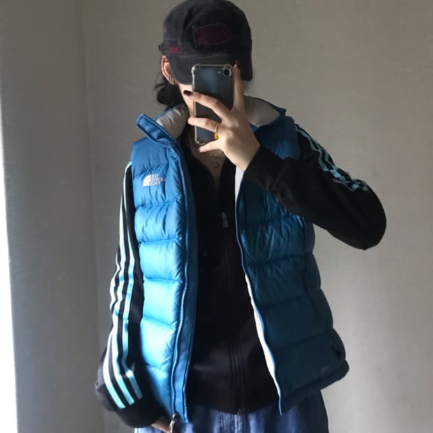 노페 연하늘 눕시 패딩조끼