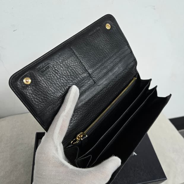 [보증서 정품] 프라다 사피아노 가죽 장지갑