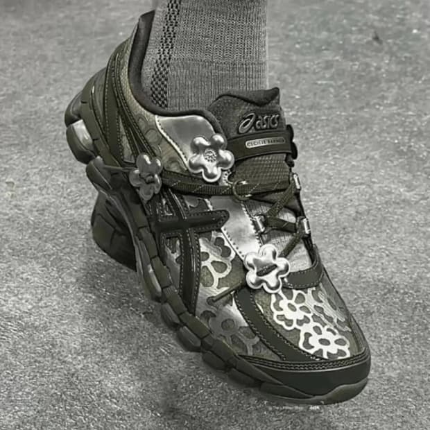 세실리아반센 아식스 올리브 230 