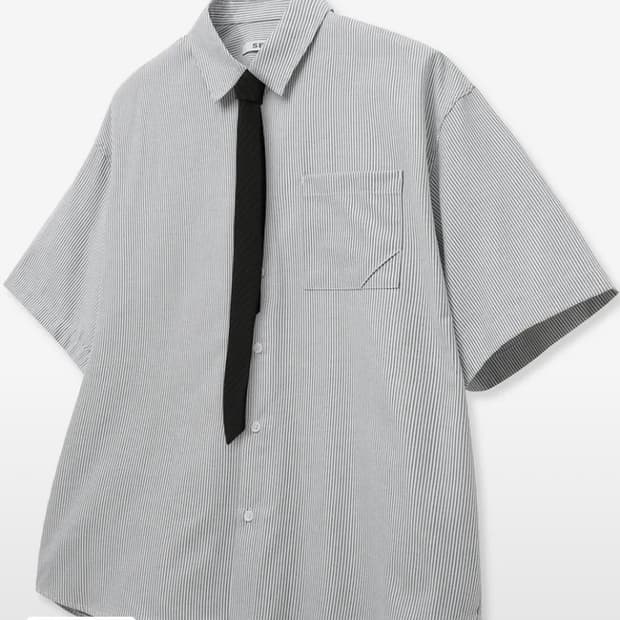 데일리룸 X 시즈] 오디너리 크롭 스트라이프 하프 셔츠 SET