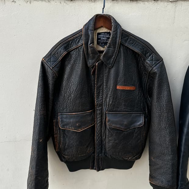 Avirex A-2 레더 플라이트 자켓