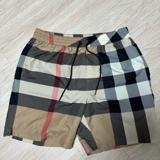 버버리 반바지