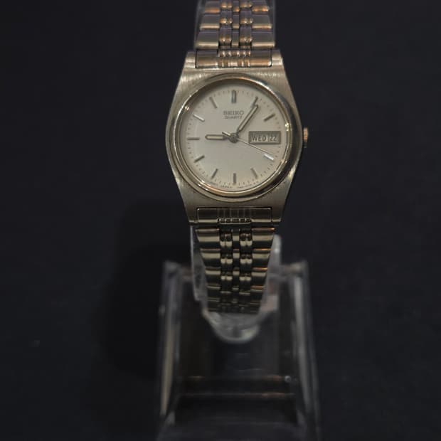 빈티지 세이코 쿼츠 로마숫자 데이데이트 SEIKO Quartz 7N83