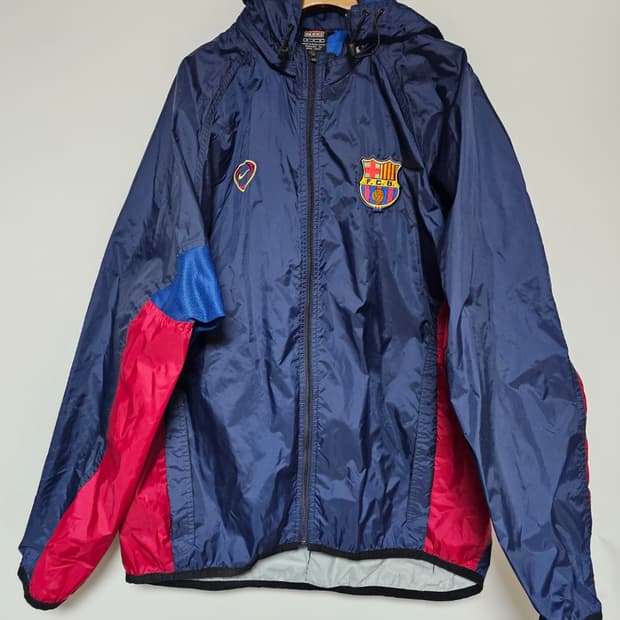 나이키바르셀로나바람막이