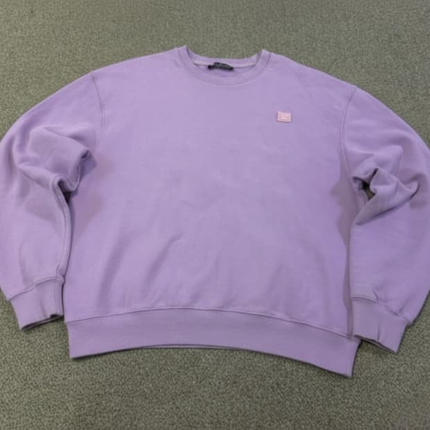 아크네스튜디오 맨투맨 연보라색