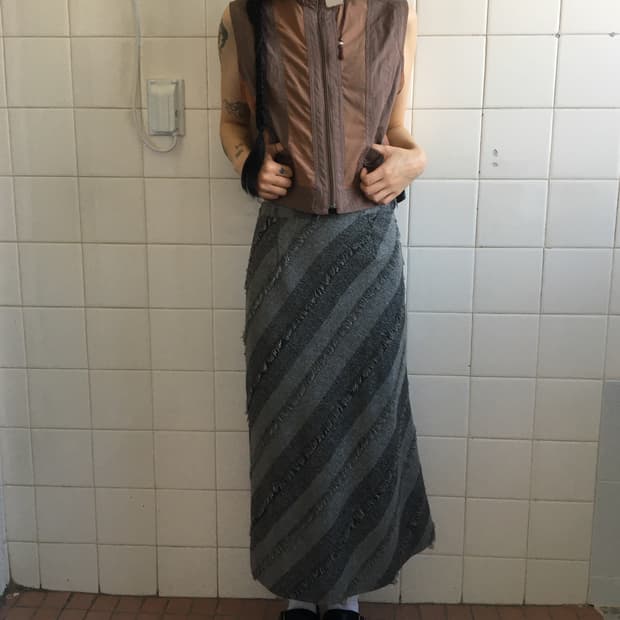 Line patch point high neck vest