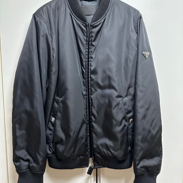 프라다 리나일론 봄버 자켓 48