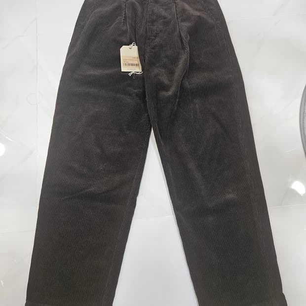 (1) 러프사이드 25fw 박스플리츠 코듀로이 팬츠 다크브라운