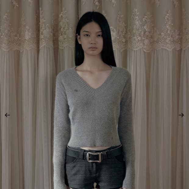 보헤미안서울 V neck slim fit knit beige