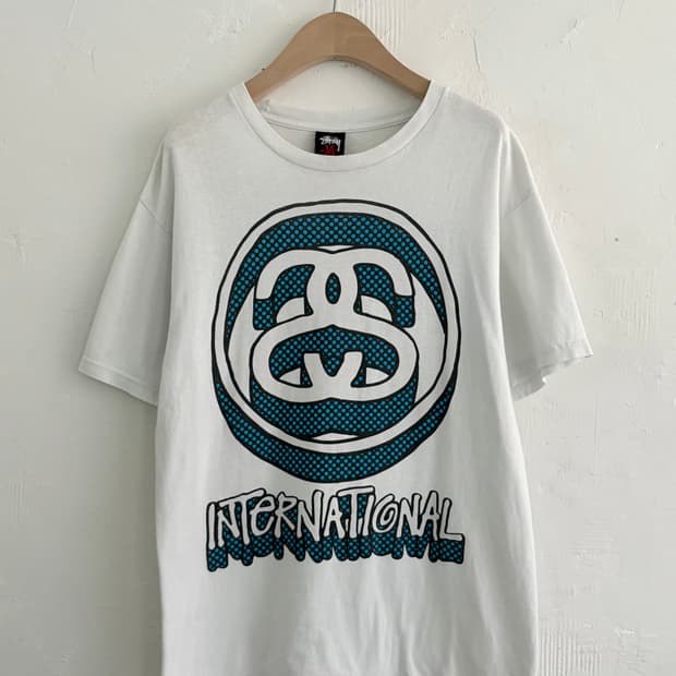 Stussy 스투시 화이트컬러 인터내셔널 로고 티셔츠