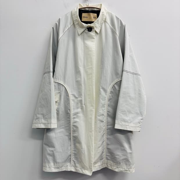 Matin Kim 마뗑킴 로고 맥 코트 화이트