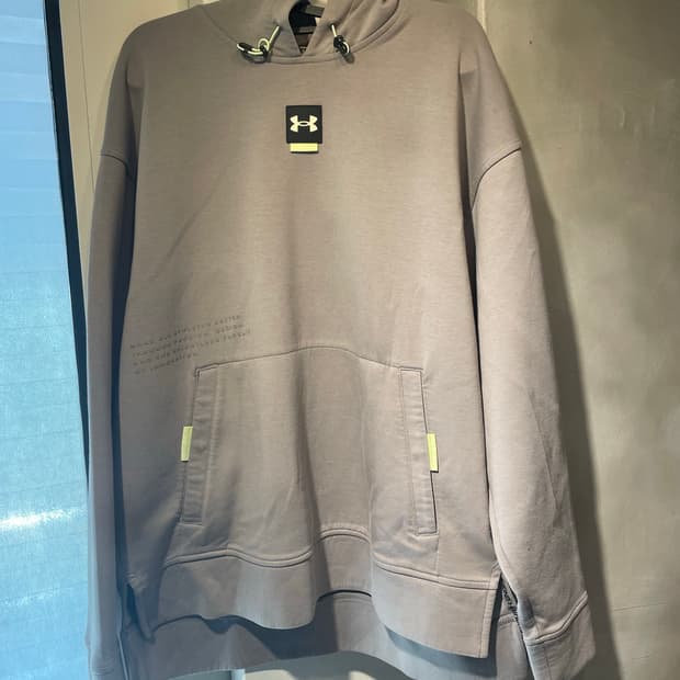 언더아머xl 가슴60 기장70 후드티