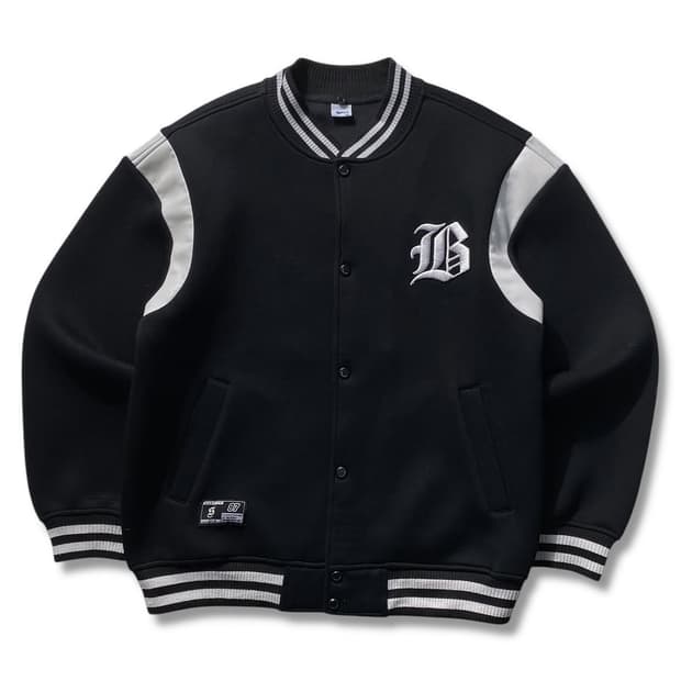 SPIT 블랙 바시티 자켓