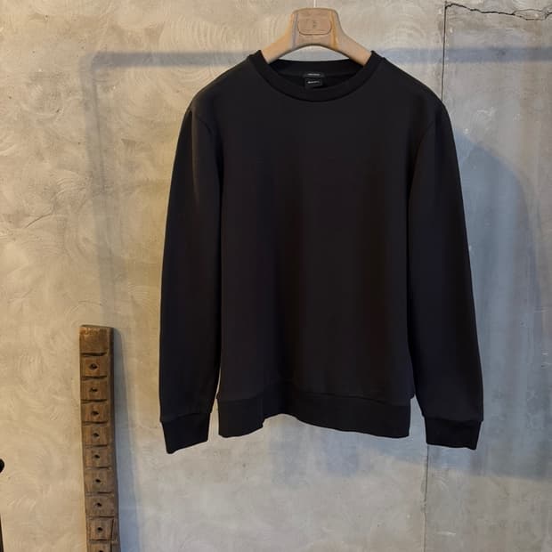 휴고보스 블랙라벨 맨투맨 100