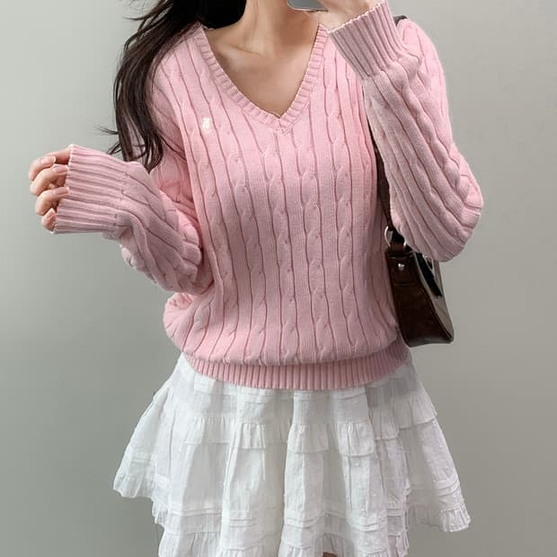 폴로 브이넥 니트