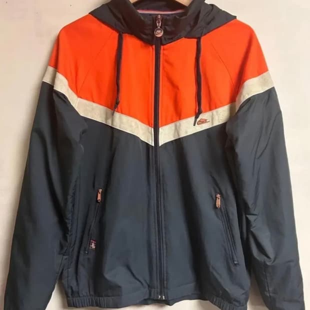 별이삼샵 바람막이 구합니다