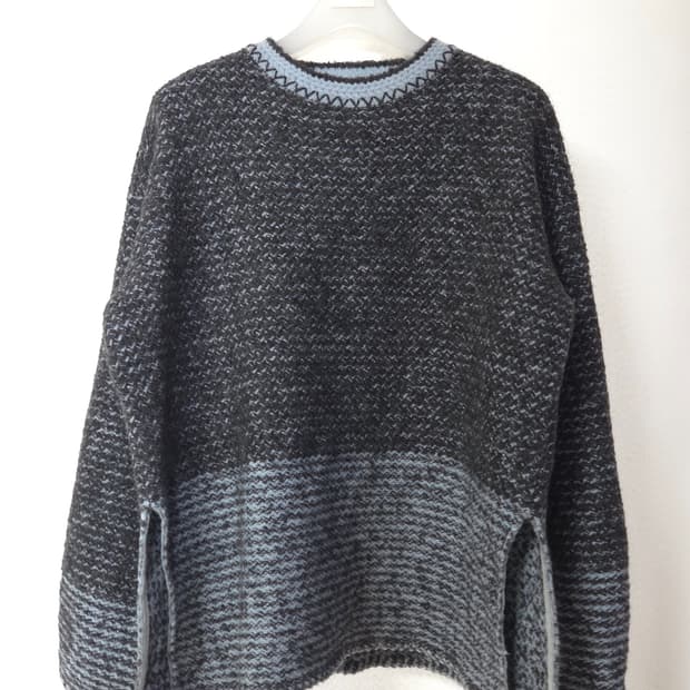 한섬 시스템 컬러블록 밑단 트임 니트 탑 F 사이즈