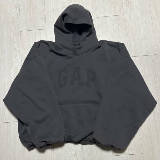 이지 갭 엔지니어드 바이 발렌시아가 도브 후드 블랙 