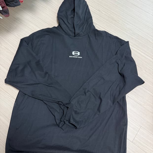 발렌시아가 유니티 후드 2사이즈