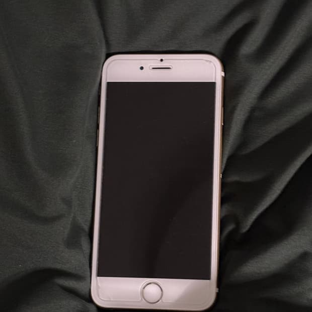 아이폰 6s 64기가 골드 사진용 공기계