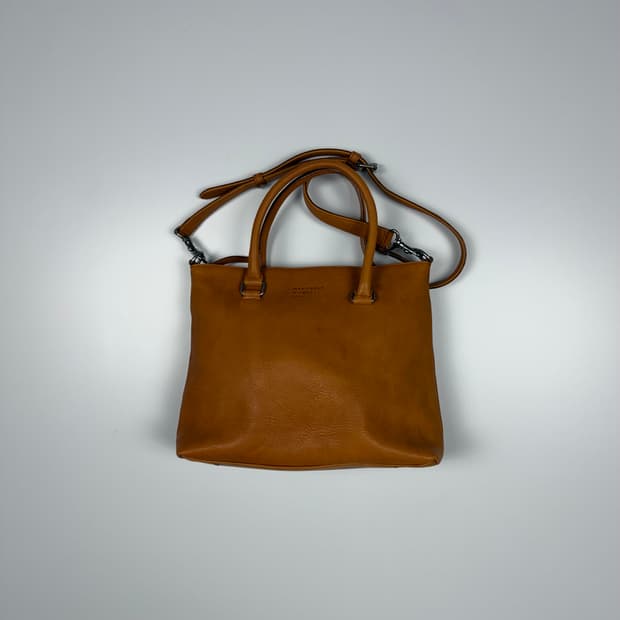 마가렛호웰 가죽 2way 숄더백