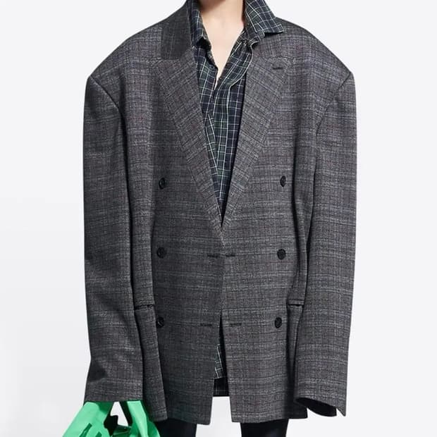 발렌시아가 엔지니어드 블레이저 자켓 3