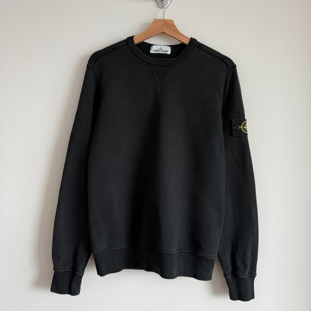 스톤아일랜드(STONE ISLAND) 맨투맨(QR 정품 인증)