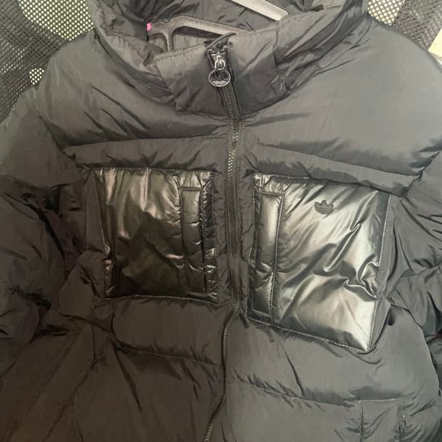아디다스 검정 패딩