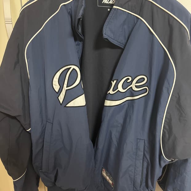 팔라스 자켓 판매합니다