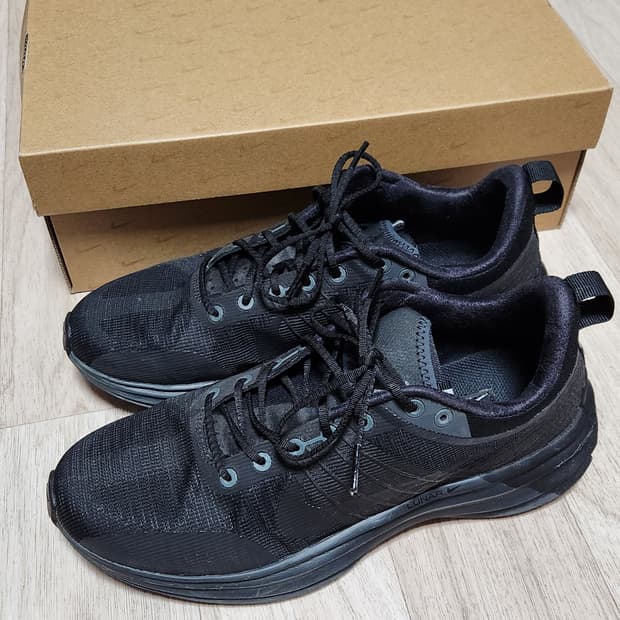 나이키 루나롬 올블랙 260