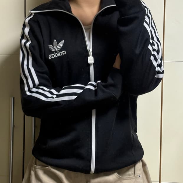 아디다스 파이어버드 빅로고 기본 블랙져지