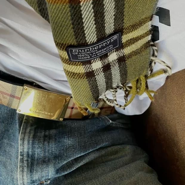 버버리 머플러 (BURBERRY)