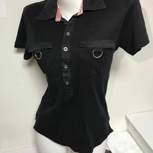 On board black vintage girl's t-shirts