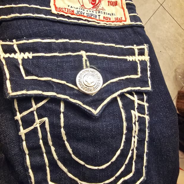 🇺🇲트루릴리젼(True Religion) 스티지 로우라이즈 데님팬츠