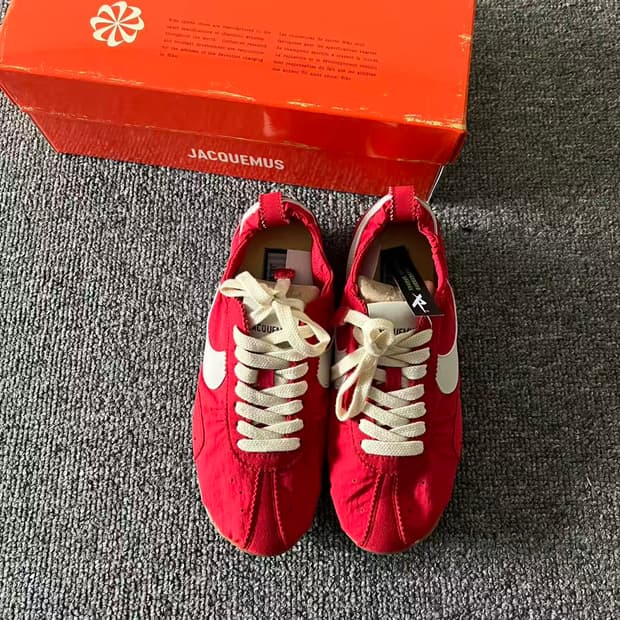 나이키 x 자크뮈스 문 슈 SP 유니버시티 레드 앤 바이시클 옐로우 