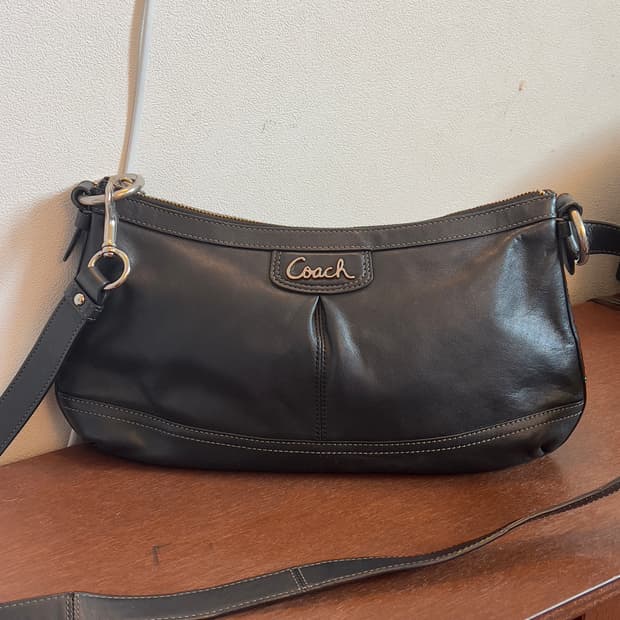 Old Coach vintage cross bag