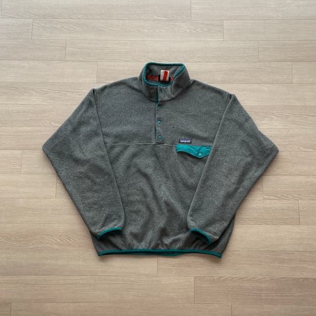 파타고니아 신칠라 샤이아 라보프 리젠그린 그레이 patagonia 빈티지