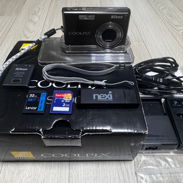 니콘 쿨픽스 S700판매