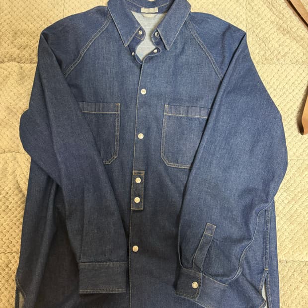 디올 크리스찬 디올 경량 면 트윌 블루 셔츠 593D590A3022