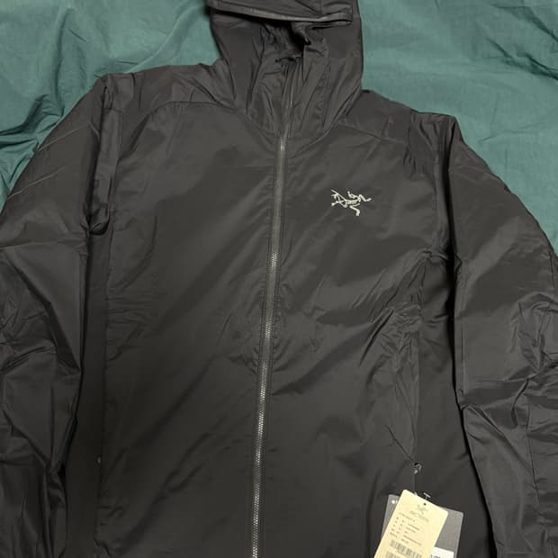 아크테릭스 아톰 후디 M 새상품