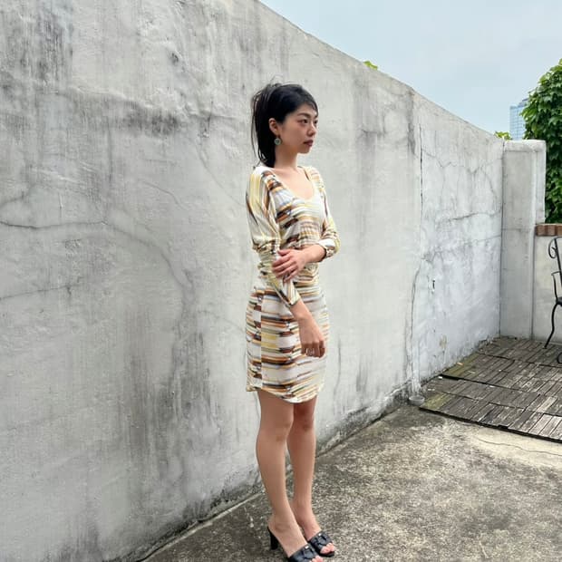 yellow pattern dress