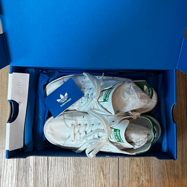 [270] 아디다스 발렌시아가 스탠스미스